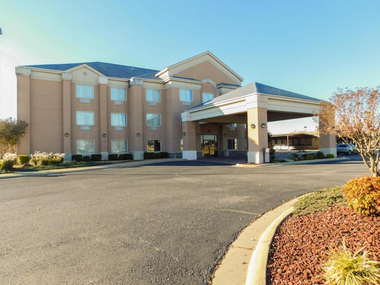 Days Inn & Suites By Wyndham Pocahontas Kültér fotó