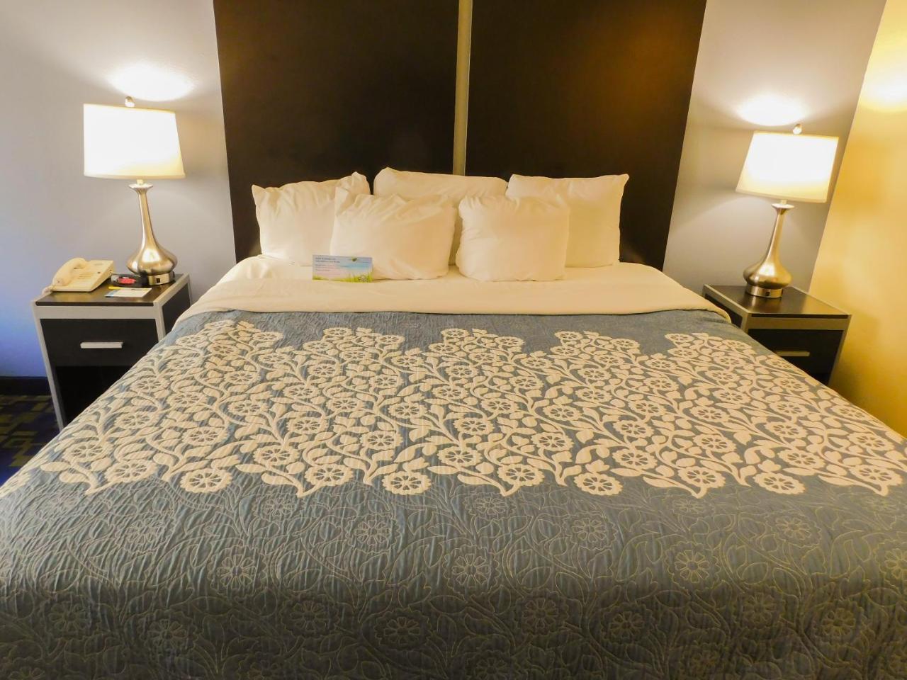 Days Inn & Suites By Wyndham Pocahontas Kültér fotó
