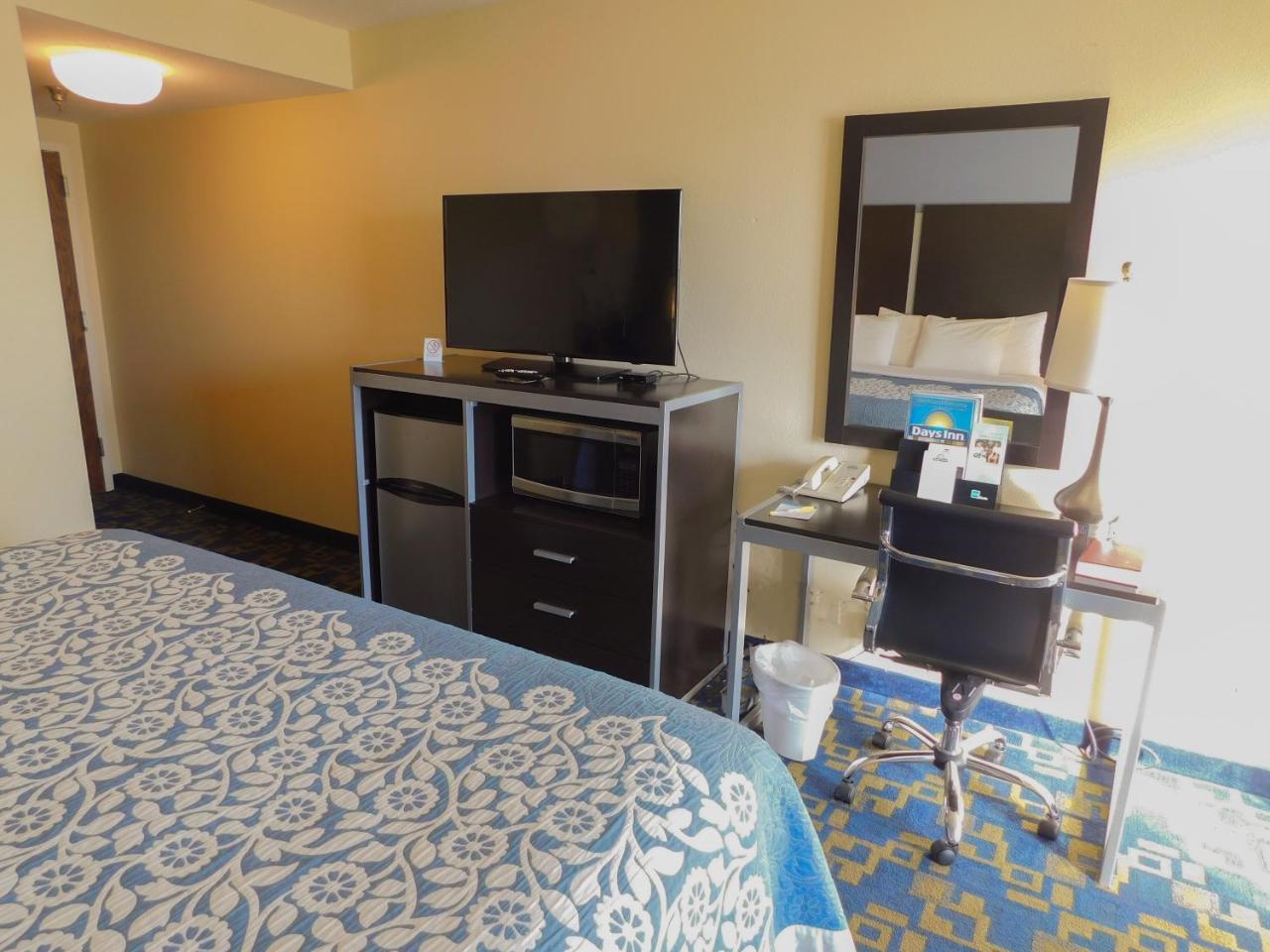Days Inn & Suites By Wyndham Pocahontas Kültér fotó